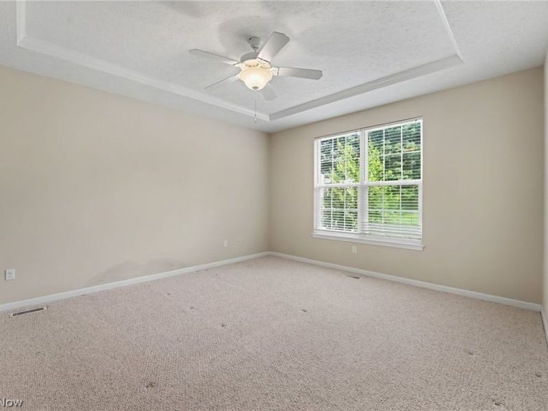 566 Hyannis Port Circle, Avon Lake, OH 44012 Photo 12