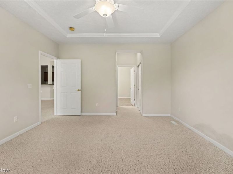 566 Hyannis Port Circle, Avon Lake, OH 44012 Photo 13