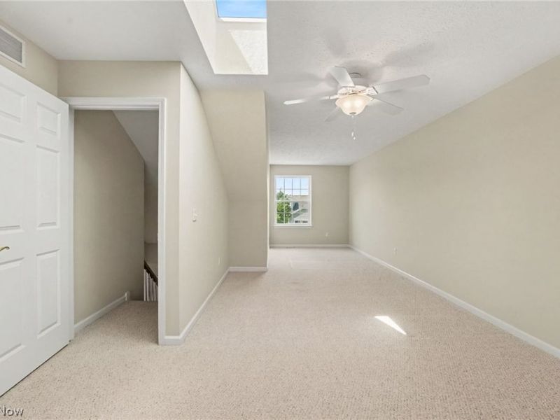 566 Hyannis Port Circle, Avon Lake, OH 44012 Photo 19
