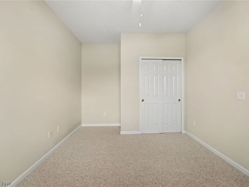 566 Hyannis Port Circle, Avon Lake, OH 44012 Photo 20