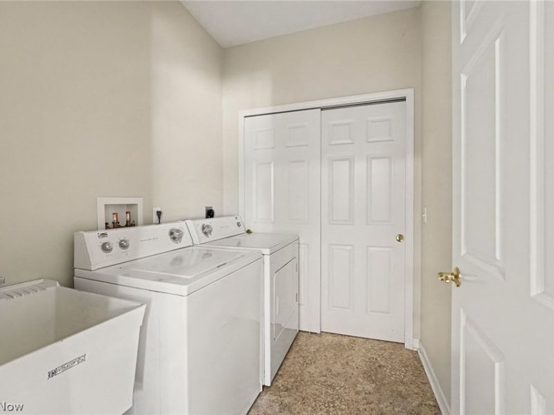 566 Hyannis Port Circle, Avon Lake, OH 44012 Photo 24