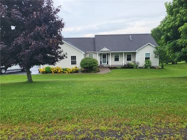 2299 Alexis Avenue , Hamilton, NY 13346