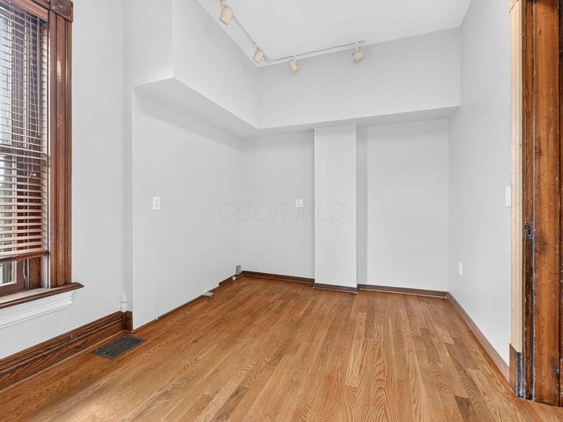529 S 3rd Street , Columbus, OH 43215 Photo 59