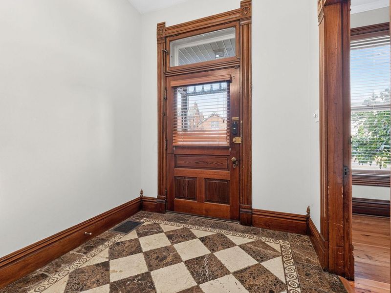 529 S 3rd Street , Columbus, OH 43215 Photo 7