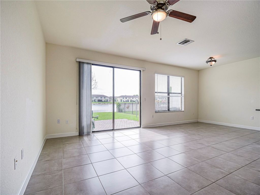 10092 W Villa Circle, Vero Beach, FL 32966 Photo