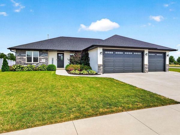 578 PAULS PLACE, Oshkosh, WI 54904