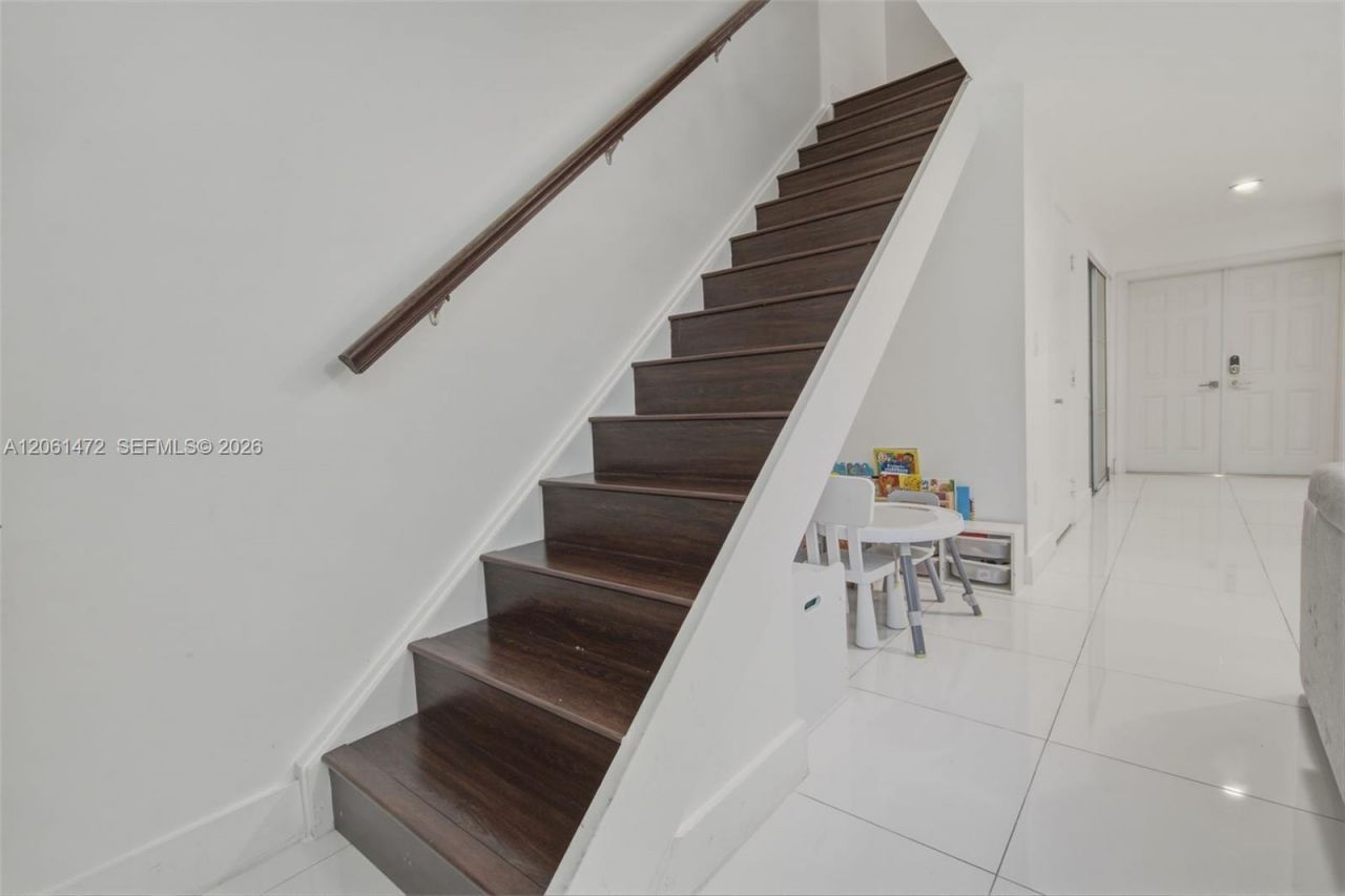 10805 NW 3rd Ct, Pembroke Pines, FL 33026 Photo