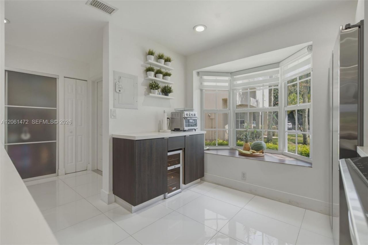 10805 NW 3rd Ct, Pembroke Pines, FL 33026 Photo