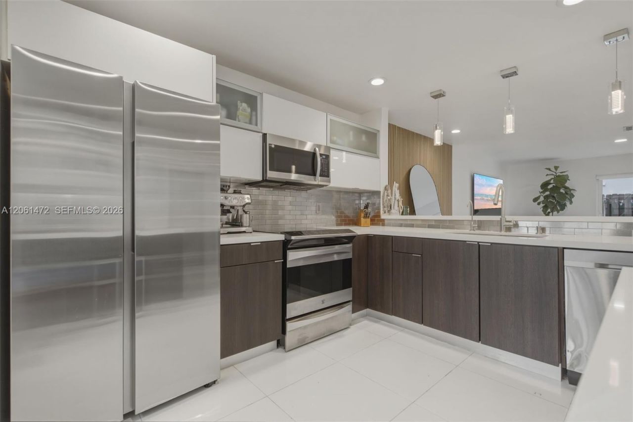 10805 NW 3rd Ct, Pembroke Pines, FL 33026 Photo