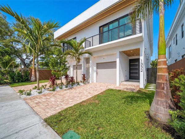 1320 NE 16th Ter , Fort Lauderdale, FL 33304