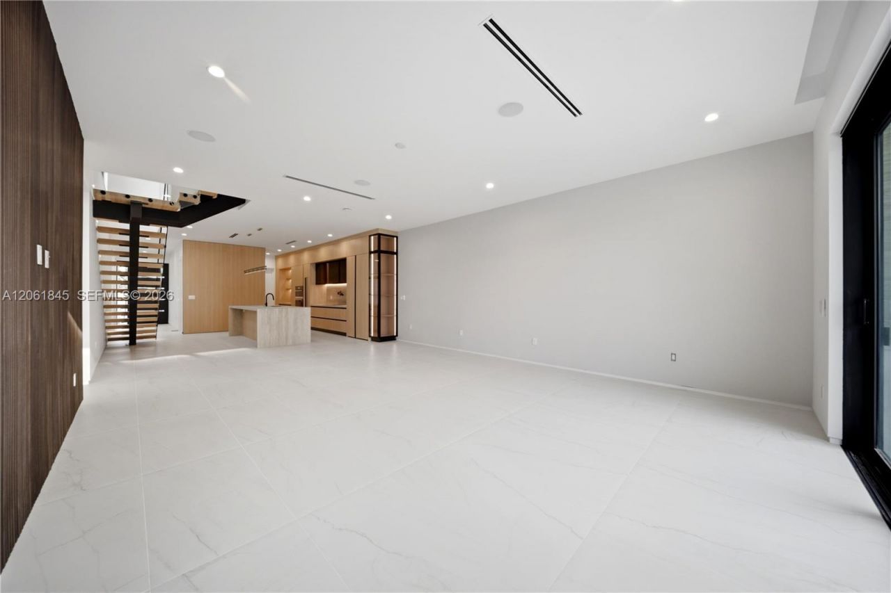 1320 NE 16th Ter, Fort Lauderdale, FL 33304 Photo
