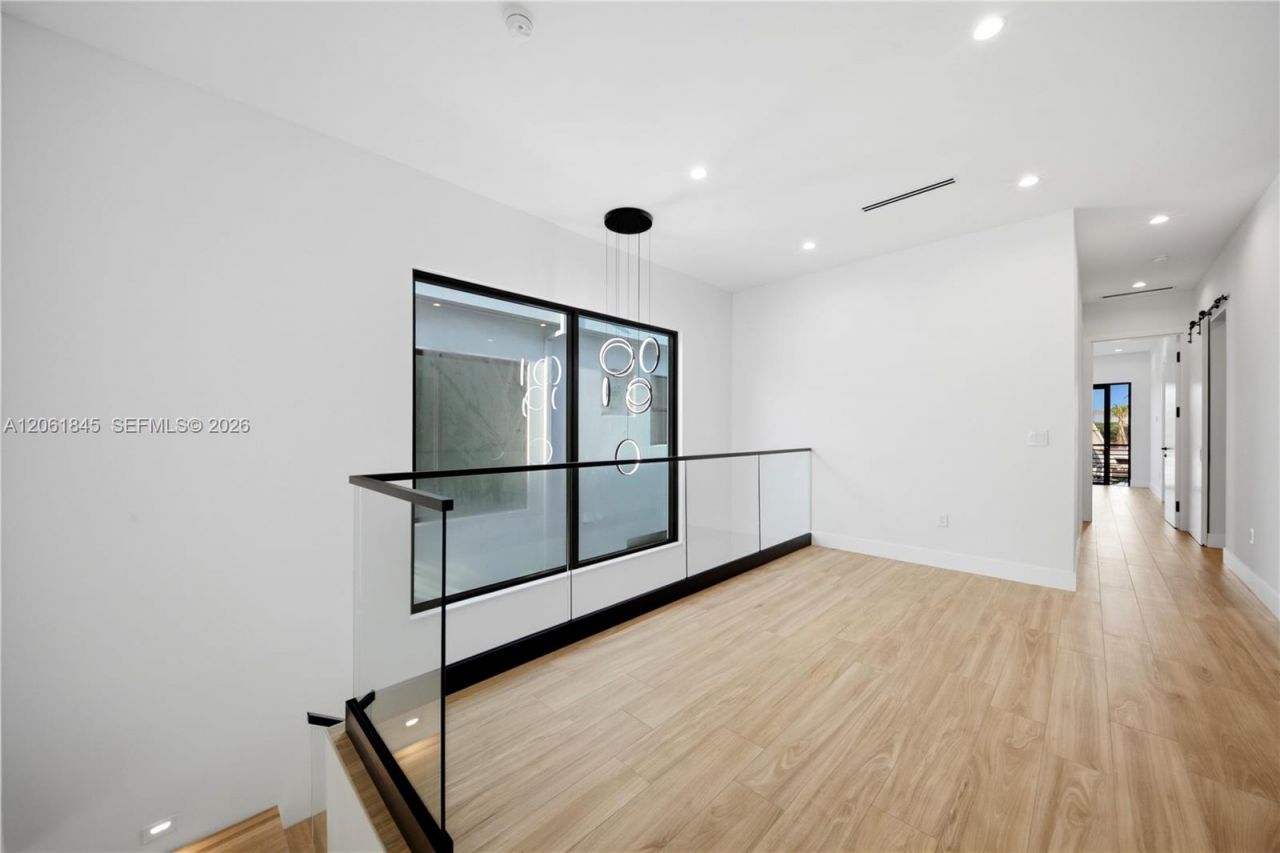 1320 NE 16th Ter, Fort Lauderdale, FL 33304 Photo
