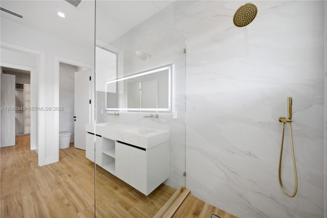 1320 NE 16th Ter, Fort Lauderdale, FL 33304 Photo