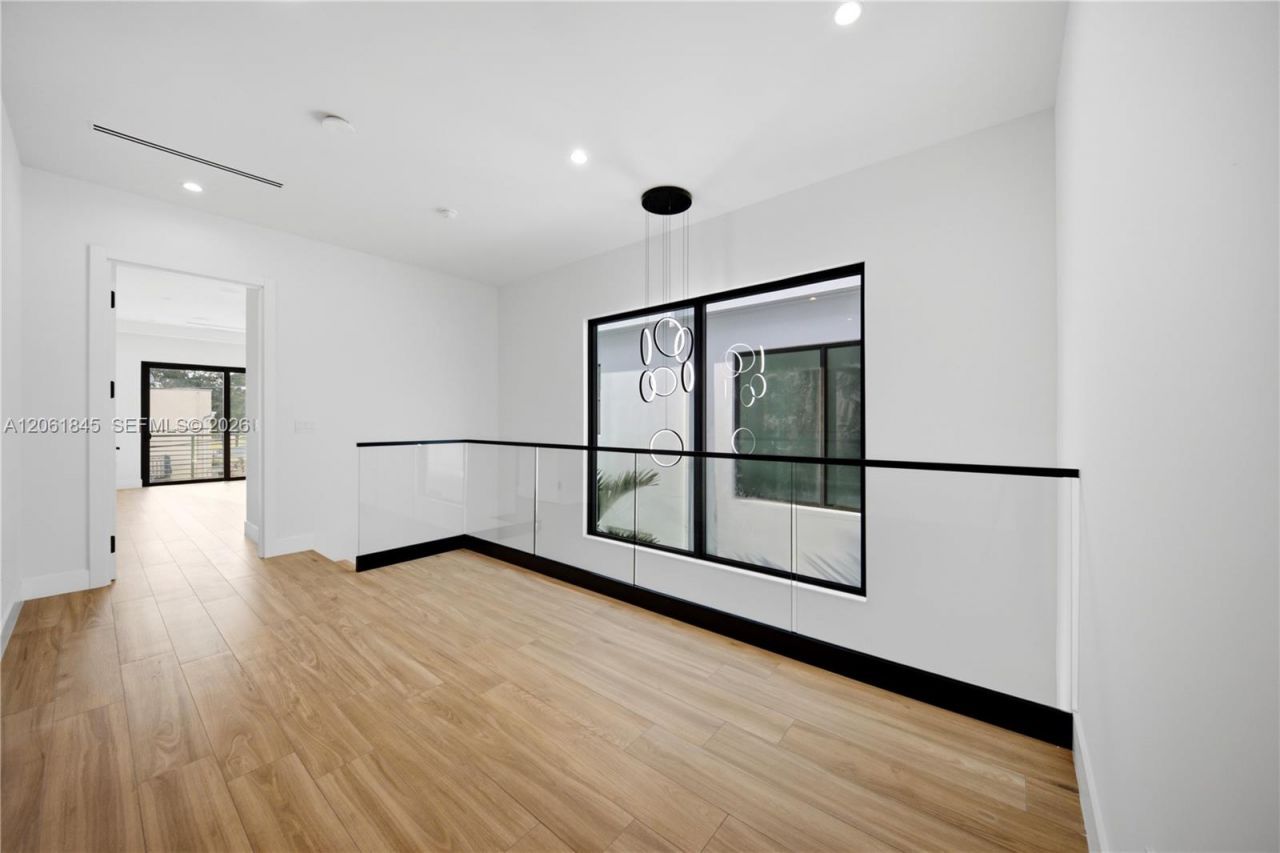 1320 NE 16th Ter, Fort Lauderdale, FL 33304 Photo