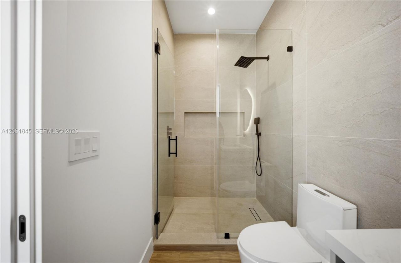 1320 NE 16th Ter, Fort Lauderdale, FL 33304 Photo