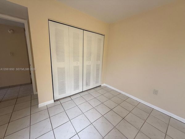 9380 W Flagler St , Unit 217B, Miami, FL 33174