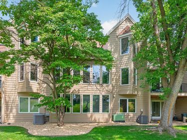 1157 Rose Lane, New Brighton, MN 55112