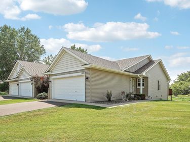 7633 Fox Creek Court, Greenfield, MN 55373
