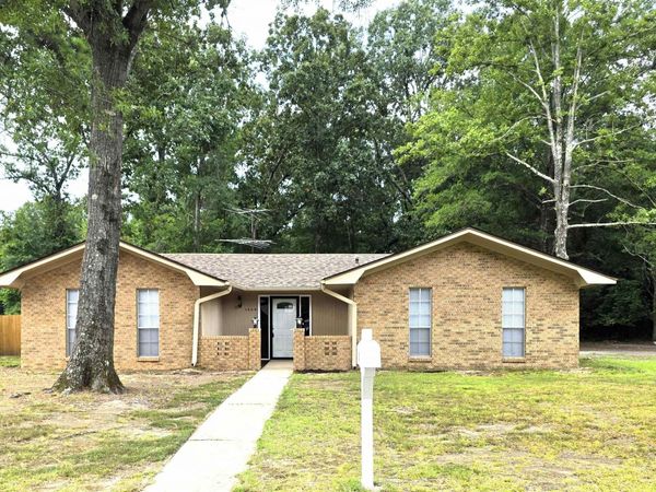 1304 Blackhawk Ridge, Pine Bluff, AR 71603