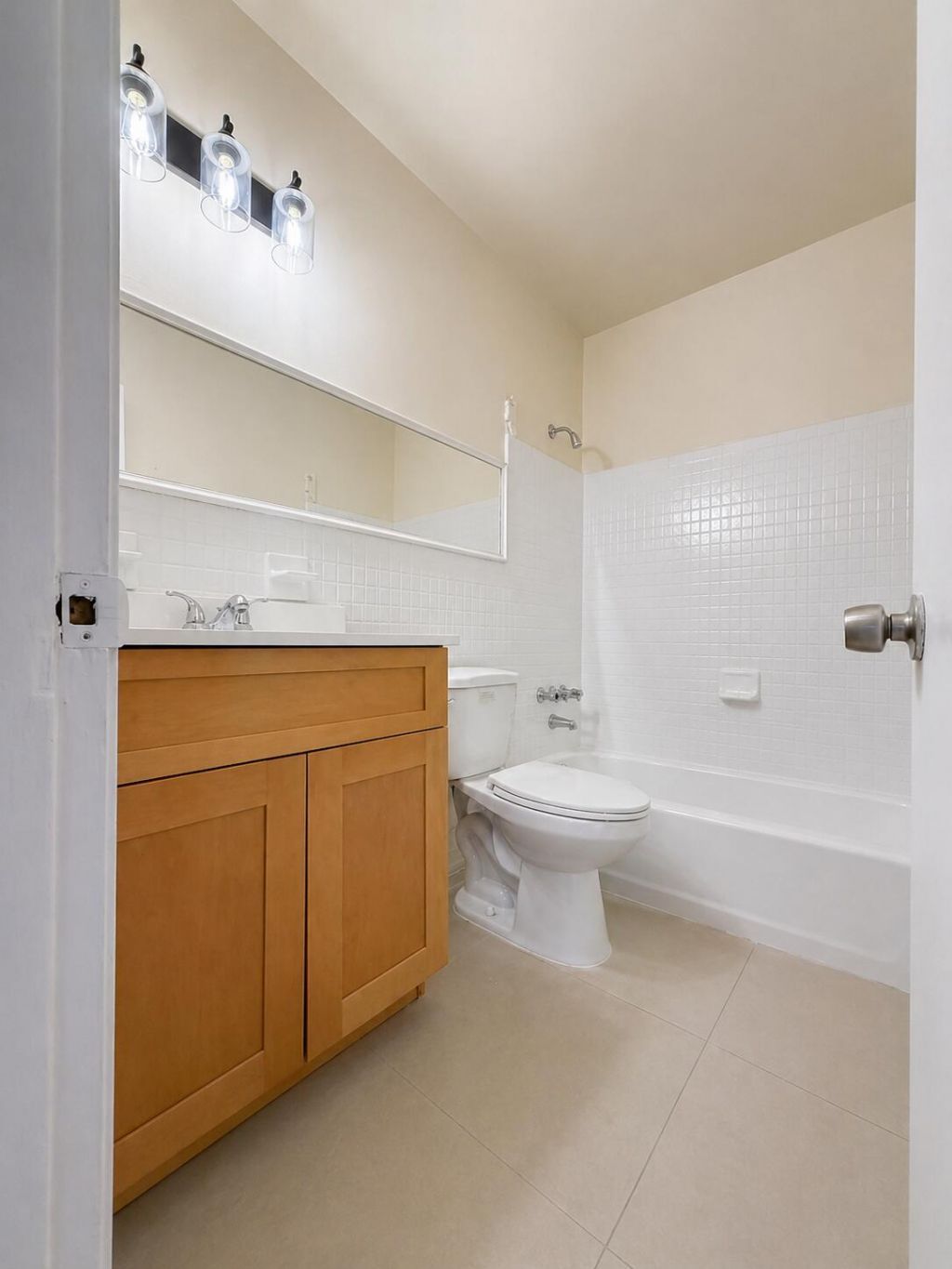 4151 NW 30th Terrace, Unit 3, Lauderdale Lakes, FL 33309 Photo