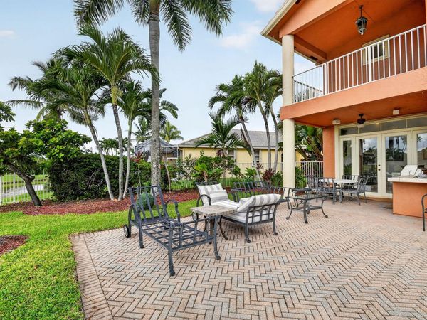 2279 Ridgewood Circle, Royal Palm Beach, FL 33411