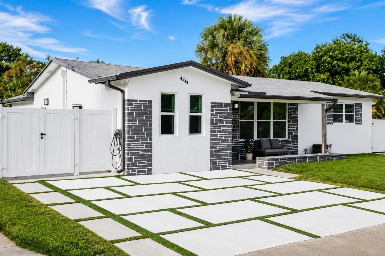 4241 SW 21st Street, Fort Lauderdale, FL 33317 Photo