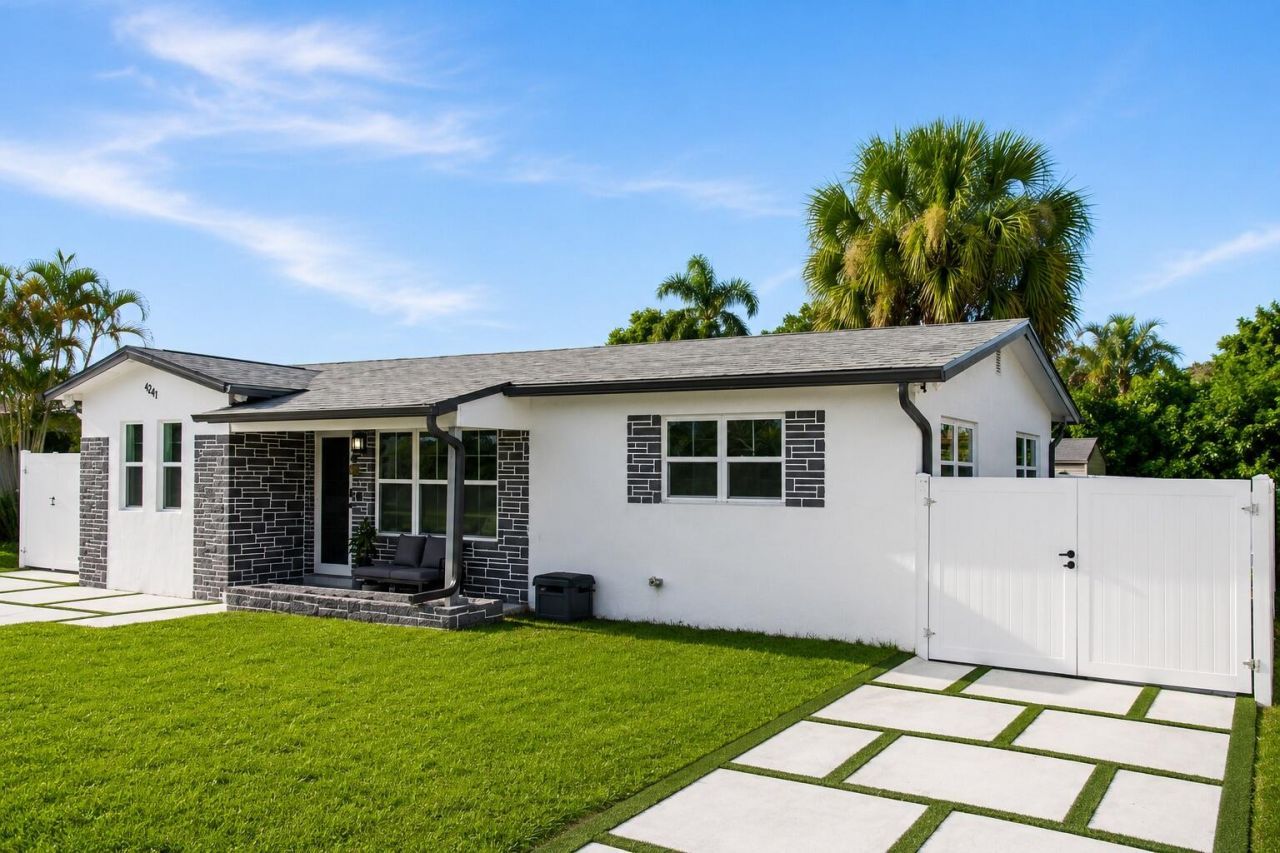 4241 SW 21st Street, Fort Lauderdale, FL 33317 Photo