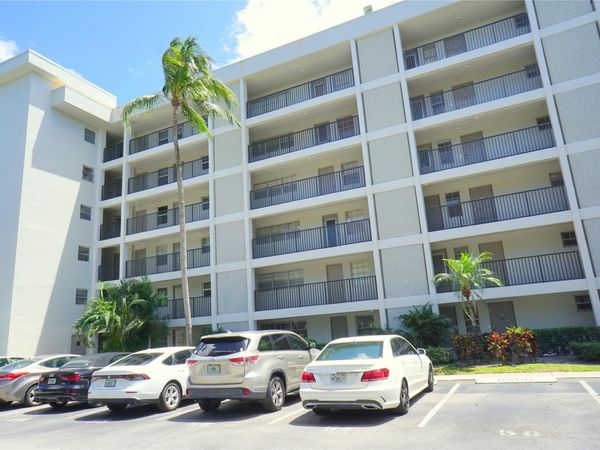 2600 S COURSE Drive, Unit 410, Pompano Beach, FL 33069