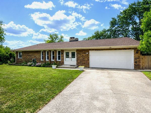 1701 Lynwood Lane , Crest Hill, IL 60403