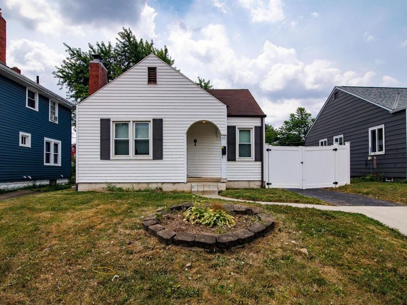 555 Nashoba Avenue, Columbus, OH 43223 Photo 1
