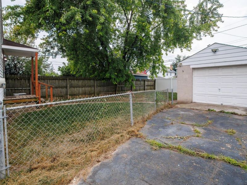 555 Nashoba Avenue, Columbus, OH 43223 Photo 30