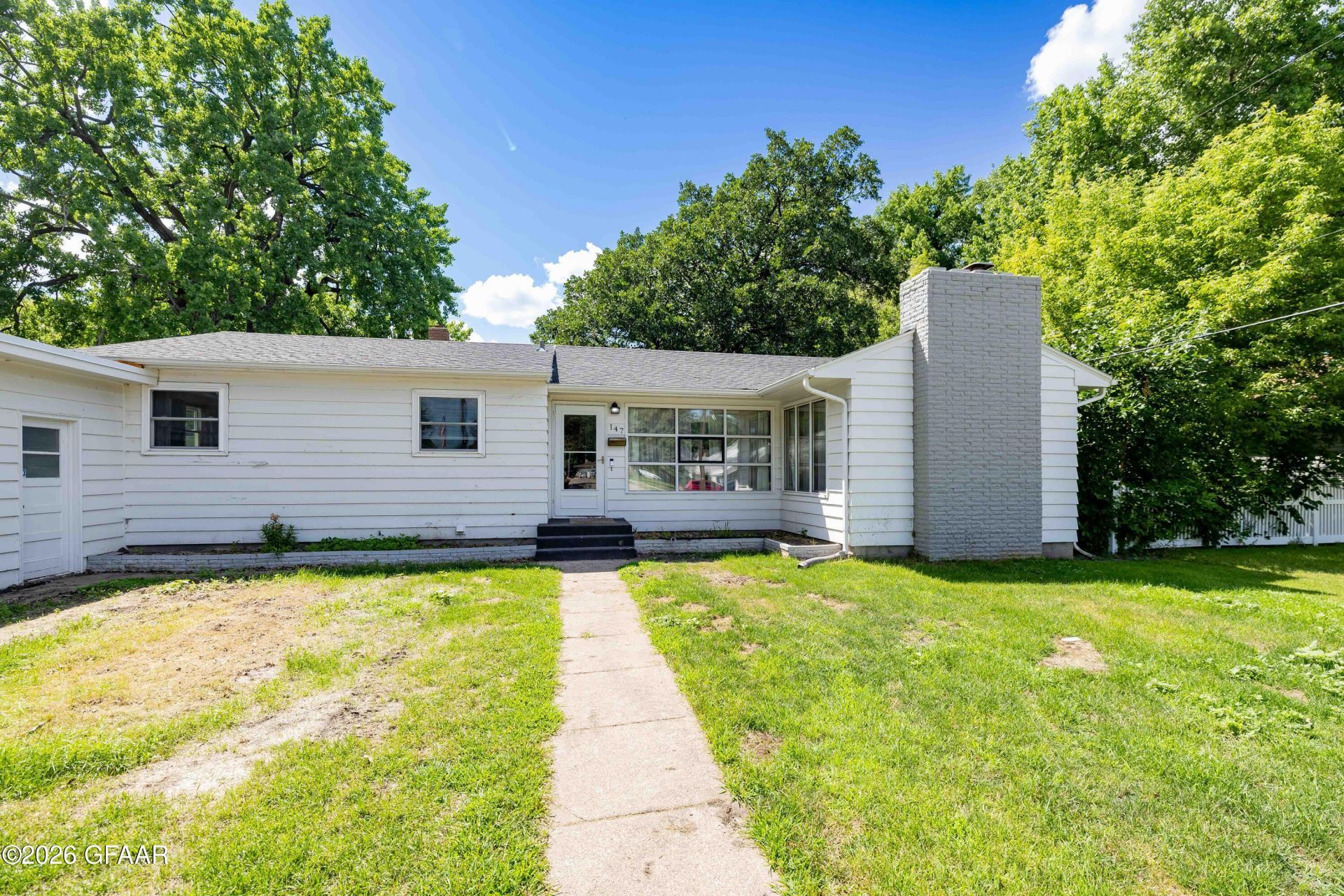 147 COLUMBIA Court  primary photo