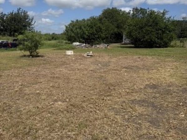 352 Stagecoach Hill Drive , Seguin, TX 78155