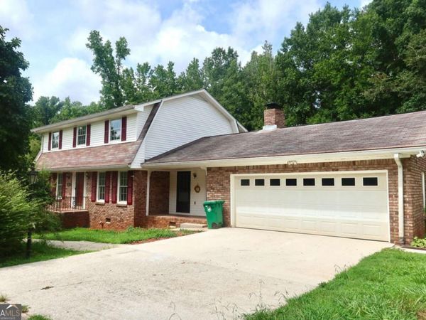 4213 Autumn Hill Drive, Stone Mountain, GA 30083