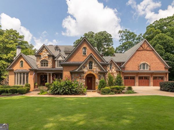 280 Old Ivy Road NE, Atlanta, GA 30342