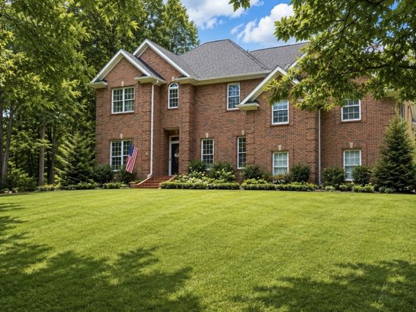 7313 Henry Dr , Fairview, TN 37062