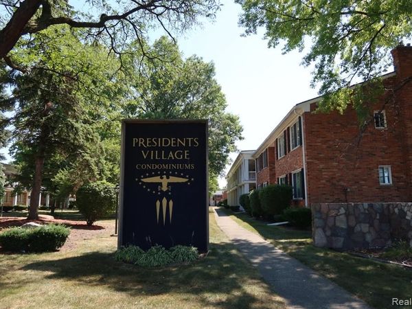 29232 Hoover Road, Warren, MI 48093