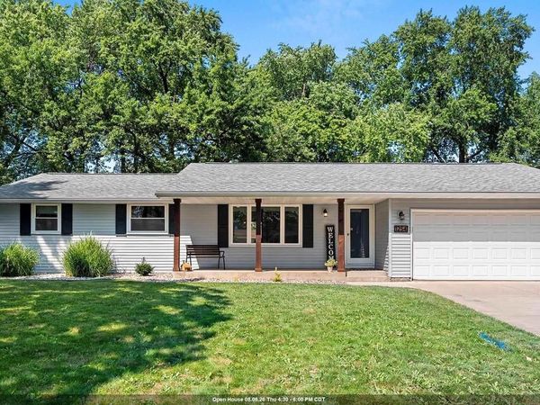 1254 APRIL LANE, Green Bay, WI 54304