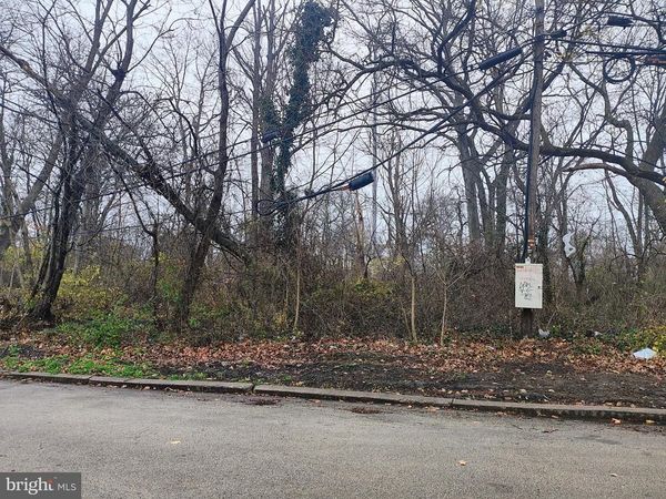 2320 BALDWIN AVENUE, HOLMES, PA 19043
