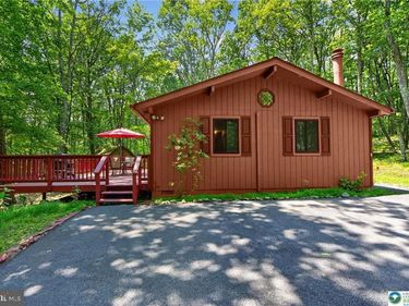 1137 GRAND MESA DRIVE, SAYLORSBURG, PA 18353