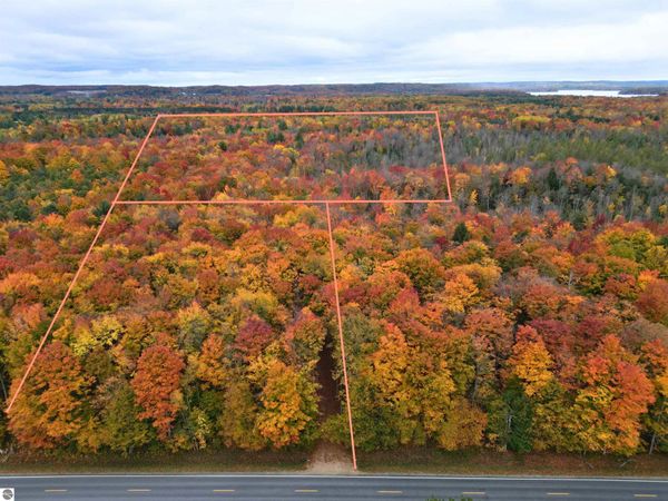 6639 Fall Road, Grawn, MI 49637