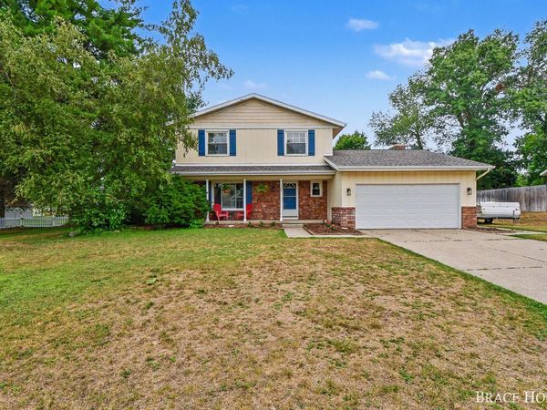 3041 Rapidfall Court NE, Belmont, MI 49306