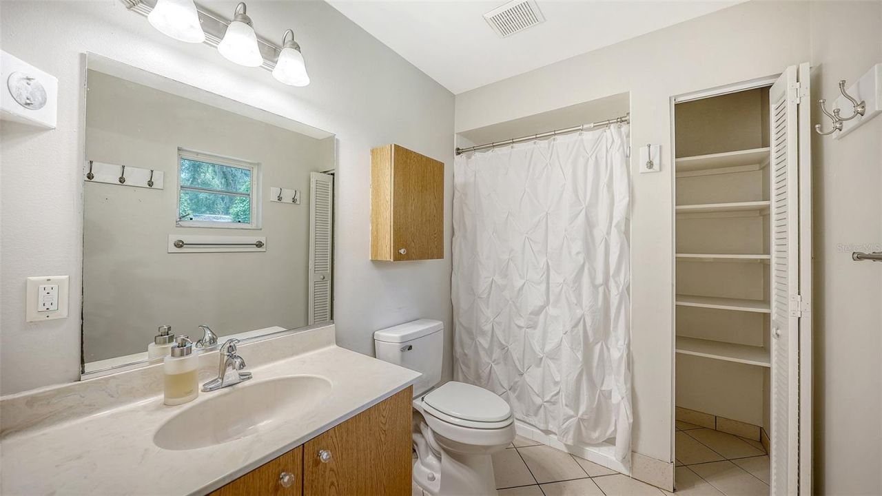 4498 Hidden River Road, Sarasota, FL 34240 Photo