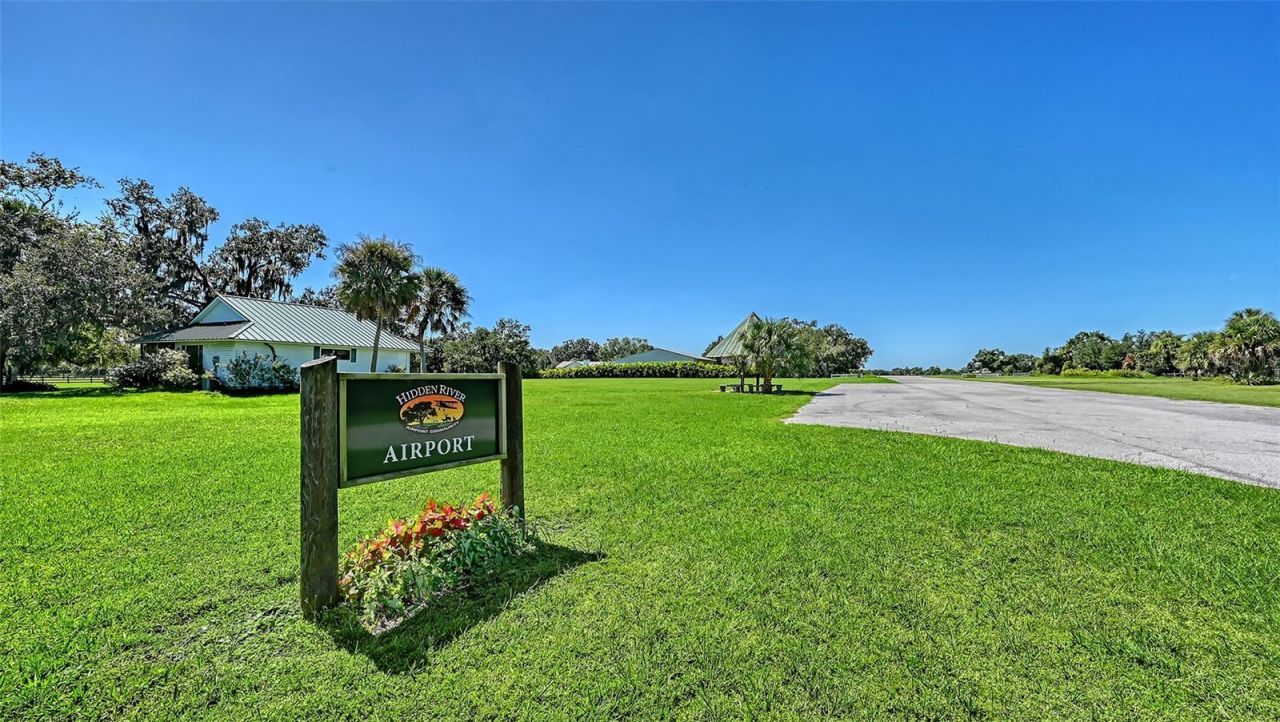 4498 Hidden River Road, Sarasota, FL 34240 Photo