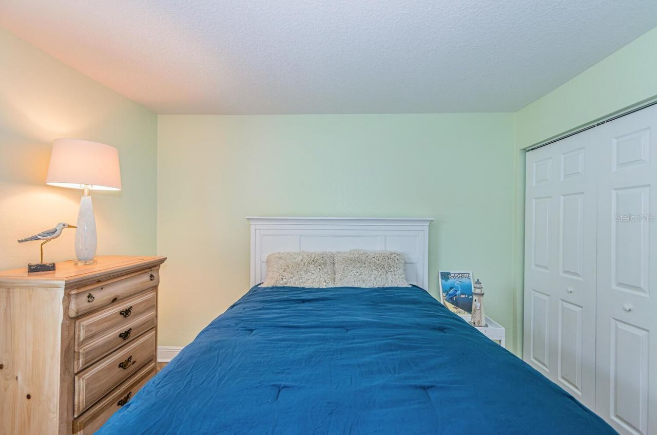 5215 Coquina Key Drive Se, Unit B, Saint Petersburg, FL 33705 Photo
