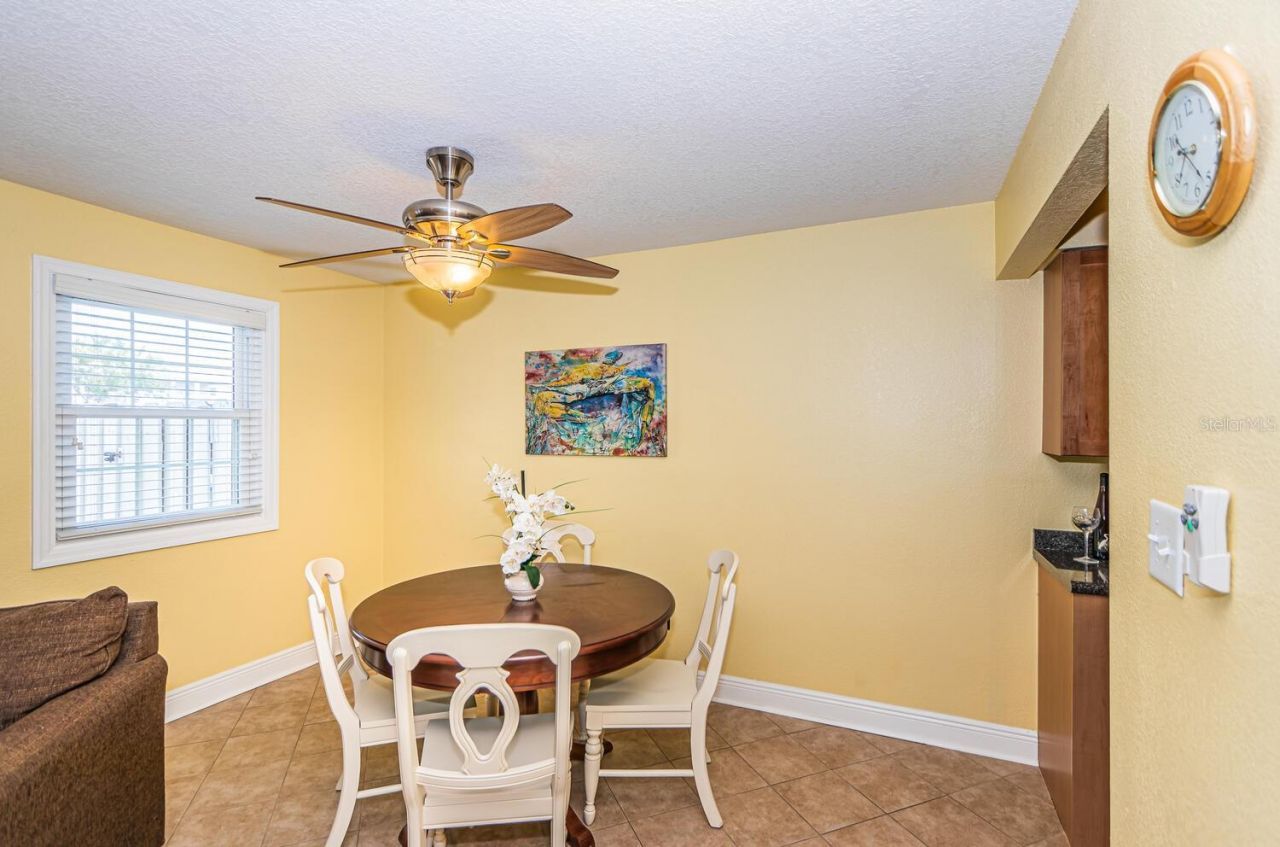 5215 Coquina Key Drive Se, Unit B, Saint Petersburg, FL 33705 Photo