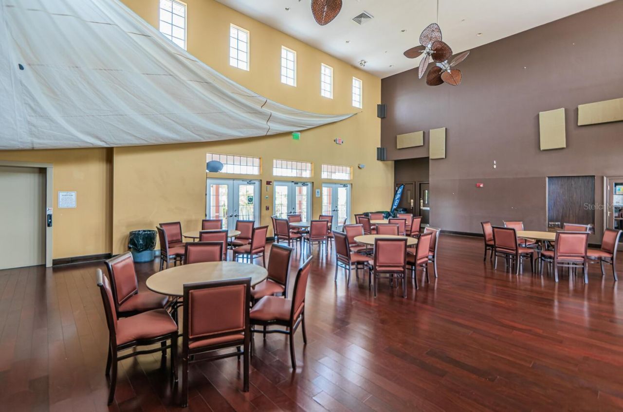 5215 Coquina Key Drive Se, Unit B, Saint Petersburg, FL 33705 Photo