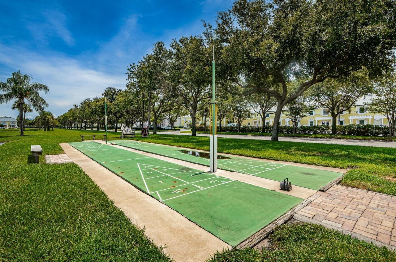 5215 Coquina Key Drive Se, Unit B, Saint Petersburg, FL 33705 Photo