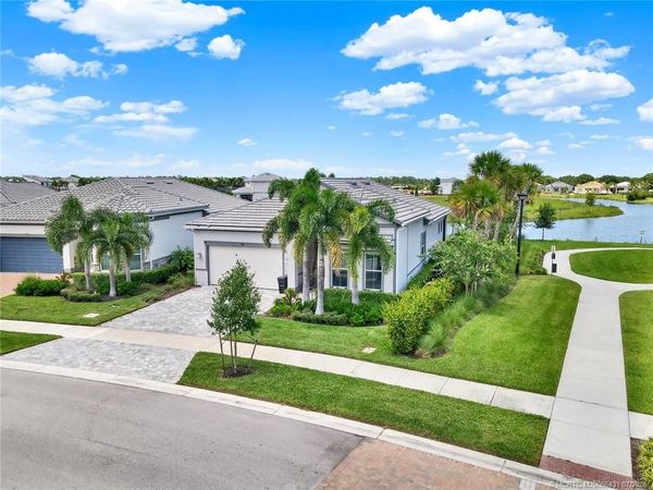 10405 Northbrook Circle, Palm Beach Gardens, FL 33412