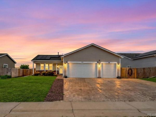 303 S 2nd Avenue, Deer Trail, CO 80105